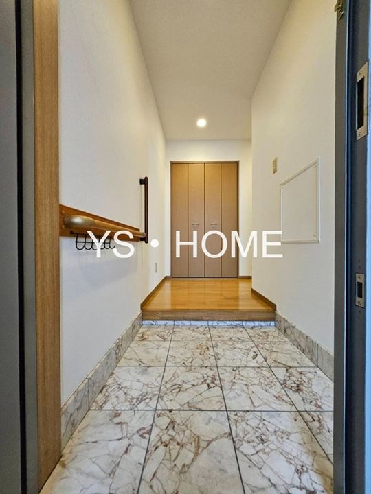 プルメリアの玄関