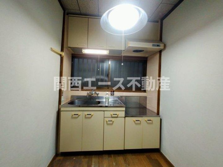 大阪府東大阪市御厨東2(一戸建)の賃貸物件のキッチン