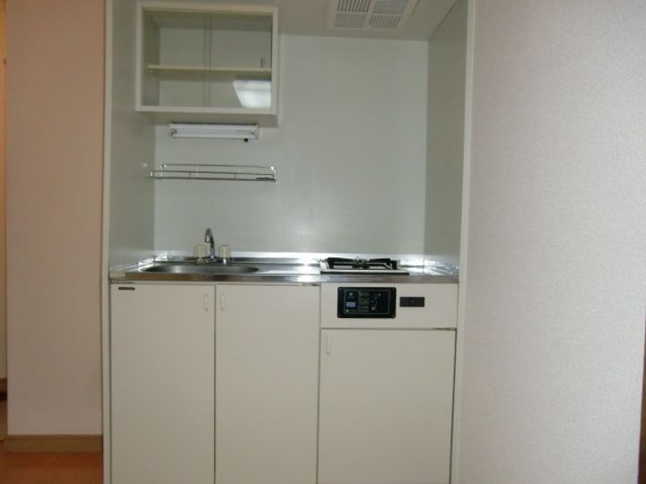 SAJA-91 A棟のキッチン