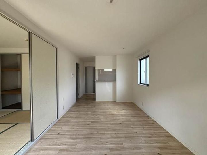 パークヴィレッジ C棟の居間