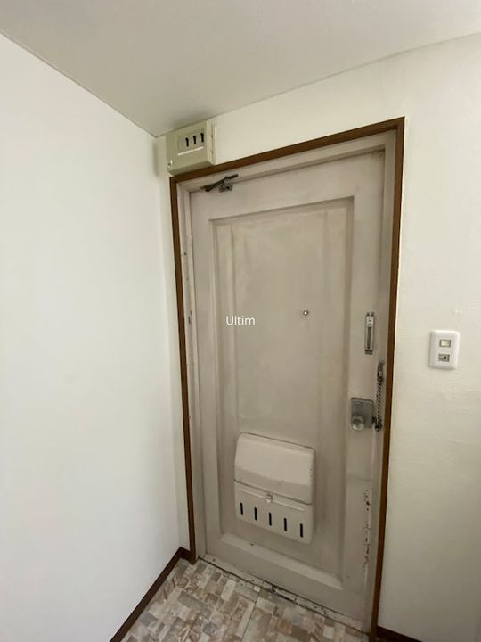 ハイツ白銀の玄関