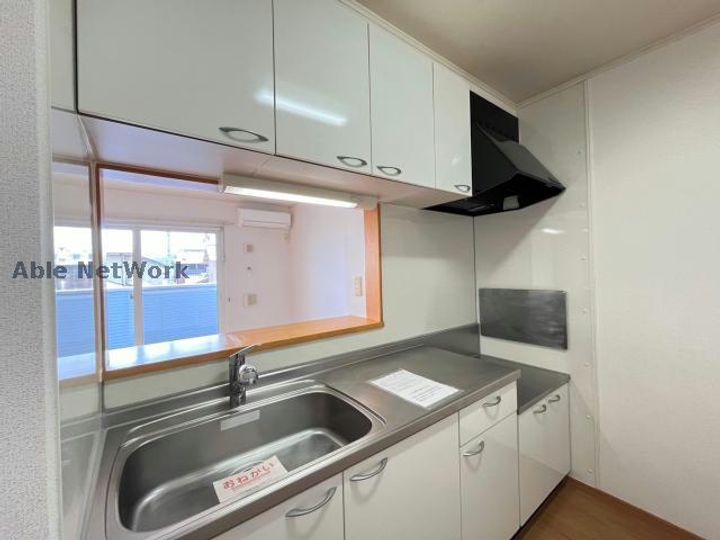 ノイ・グランツのキッチン