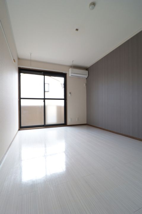 ルードルフィアタウンズA棟の居間