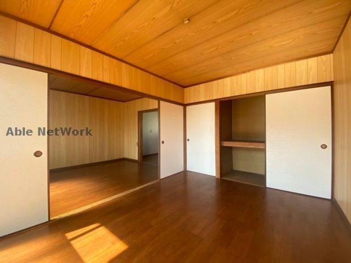 米村アパートの内装