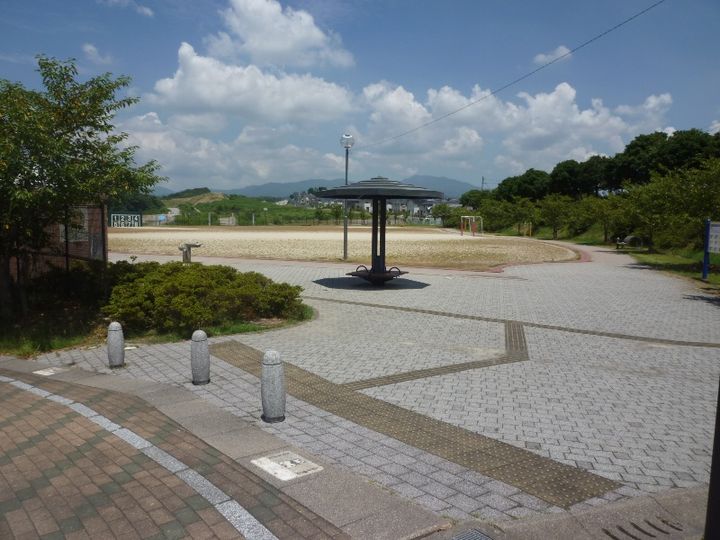 petit soleil  IIの周辺