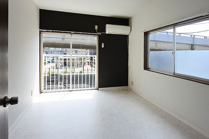 メゾン・ヌーボーNo.5の居間