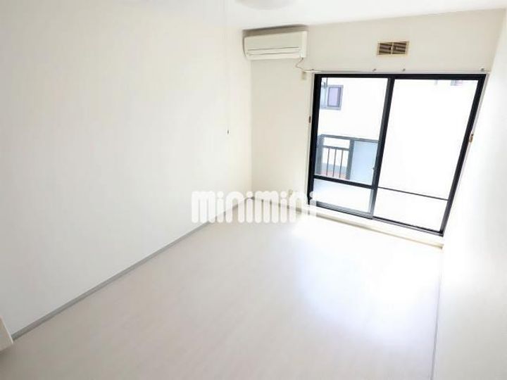 ニューハイツマツモトの居間