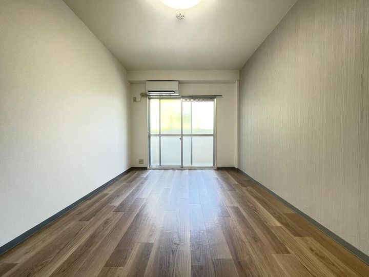 ヴィアベルデの居間