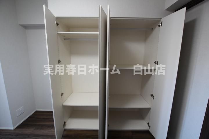 オープンレジデンシア西片の内装