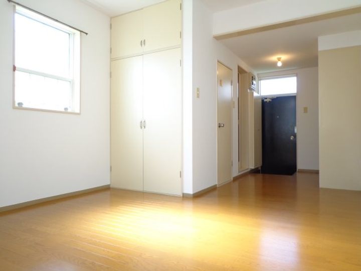 ちはら台ハイツ E棟の居間