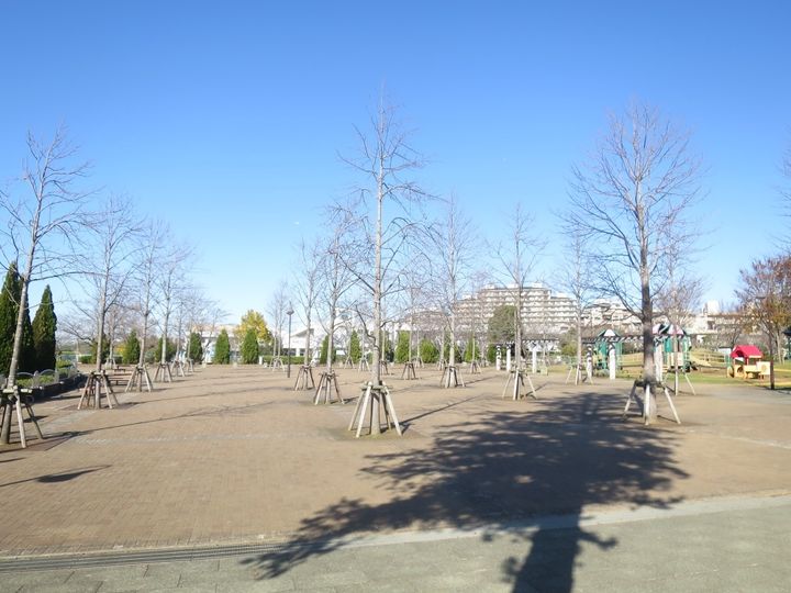 ちはら台ハイツ E棟の周辺