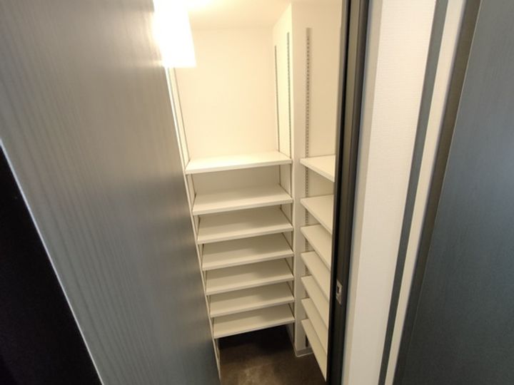 S-RESIDENCE広島駅clarityの玄関