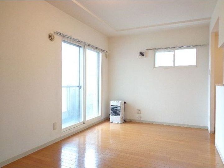 北海道札幌市豊平区中の島一条3(マンション)の賃貸物件の居間