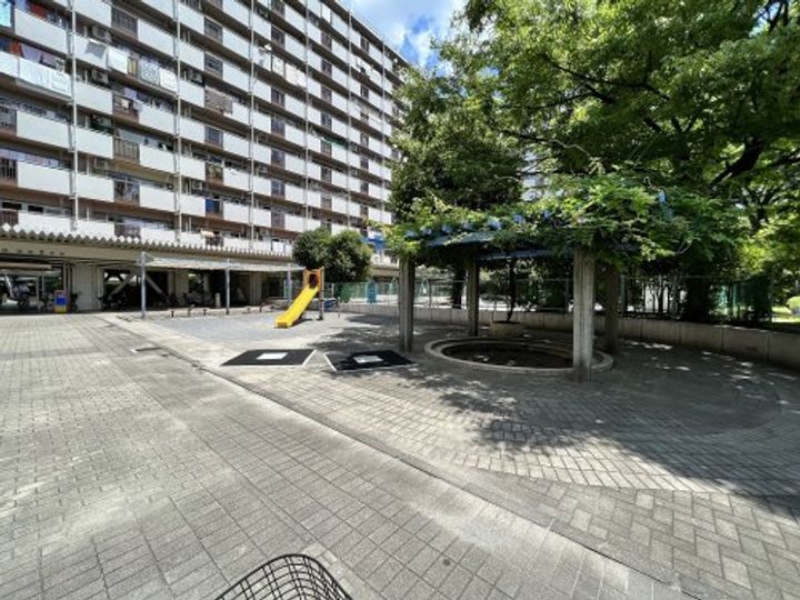 クロスレジデンス東十条の周辺