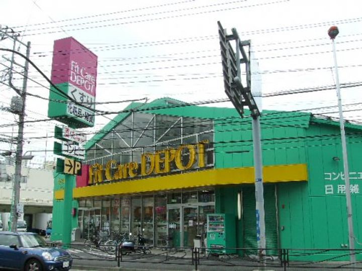 セゾン千年の周辺