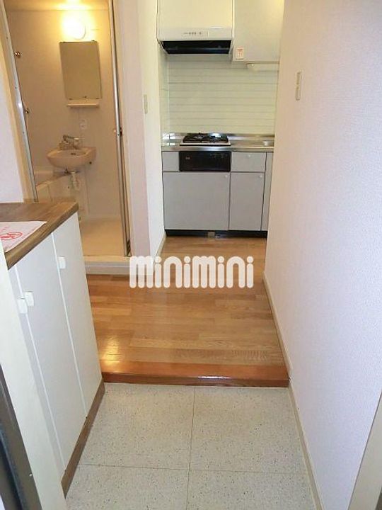 ハイツ木曽路の玄関