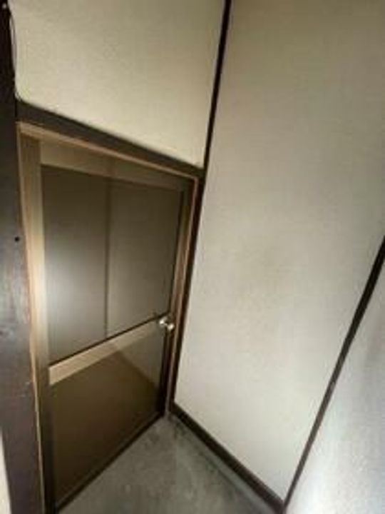 水月荘の玄関