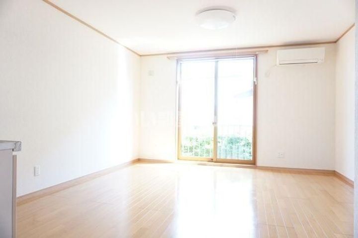 クレストハウスの居間