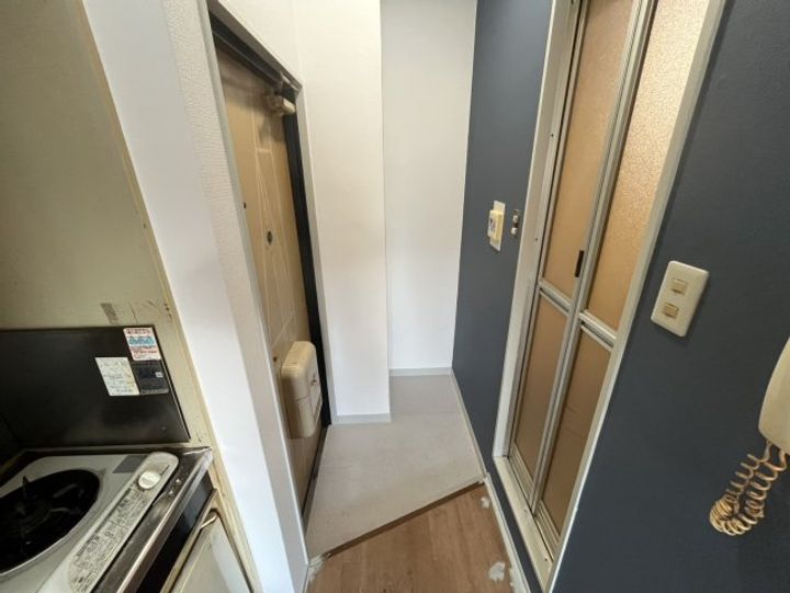 シティハイム南巽の玄関