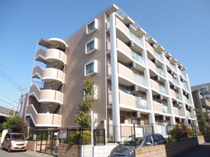 神奈川県川崎市高津区末長4(マンション)の賃貸物件の外観