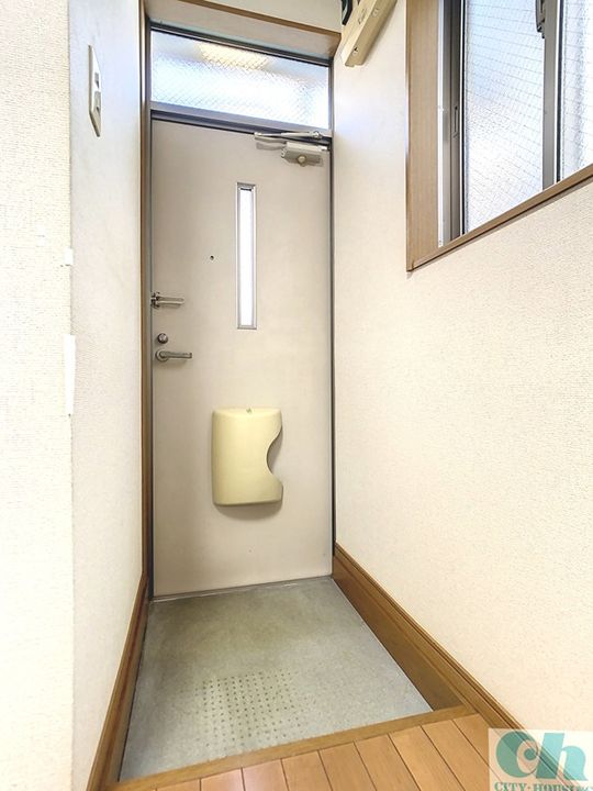 エスポワール・ピアTANAKAの玄関