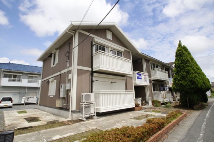 コーポルピナスの外観