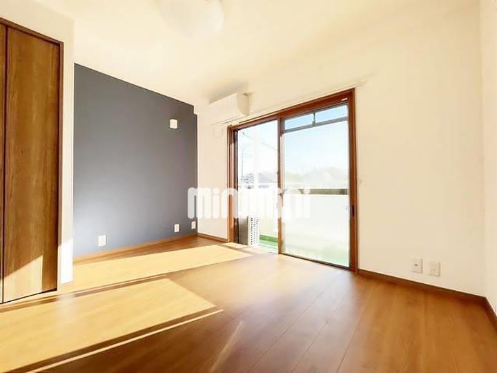 サウスバレーハイツの居間