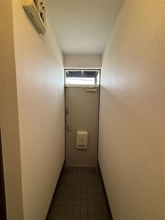 富丘マンションの玄関