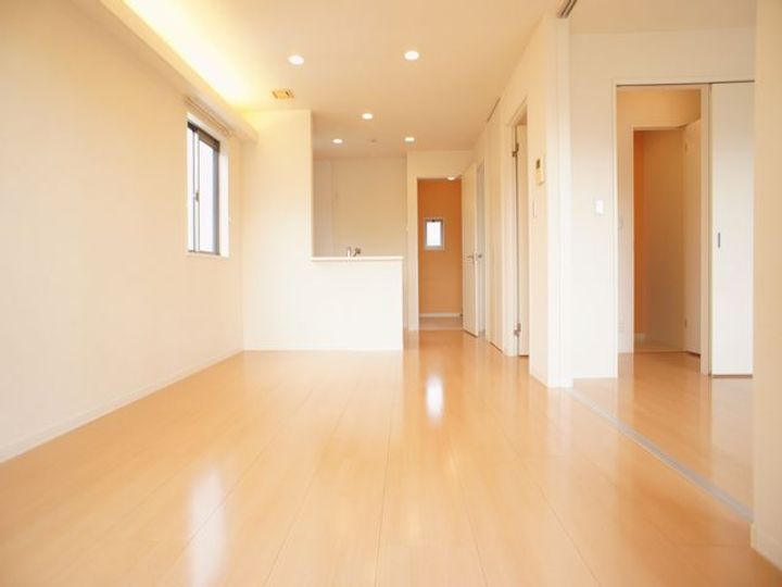 ヴィラフェリーチェII五番館の居間