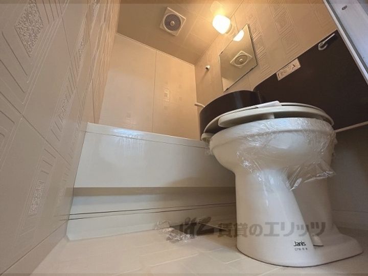 スタンドアップ本町の内装