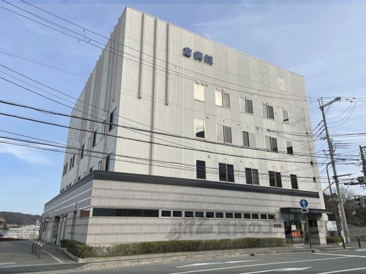 スタンドアップ本町の周辺