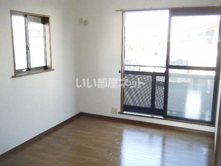 茨城県水戸市元吉田町(アパート)の賃貸物件の居間