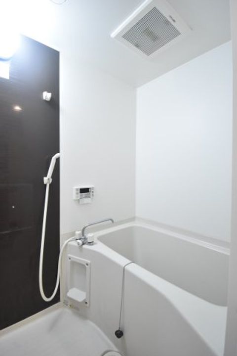 ハイフェンス山坂の風呂