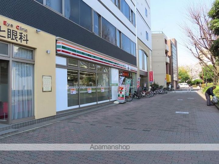 スカイコートパレス千川の周辺