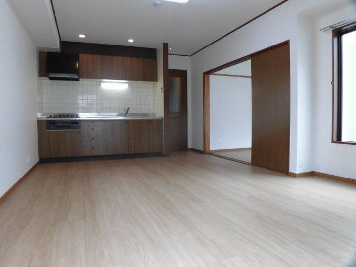 ハイツタチバナの居間