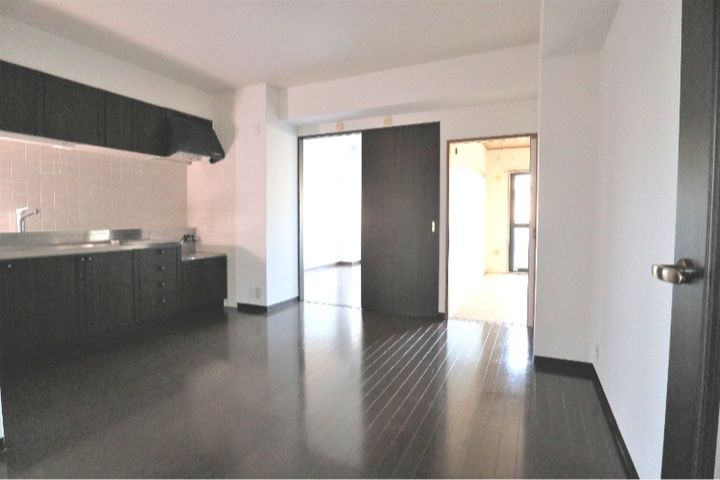 フェリースいずみ中央の居間