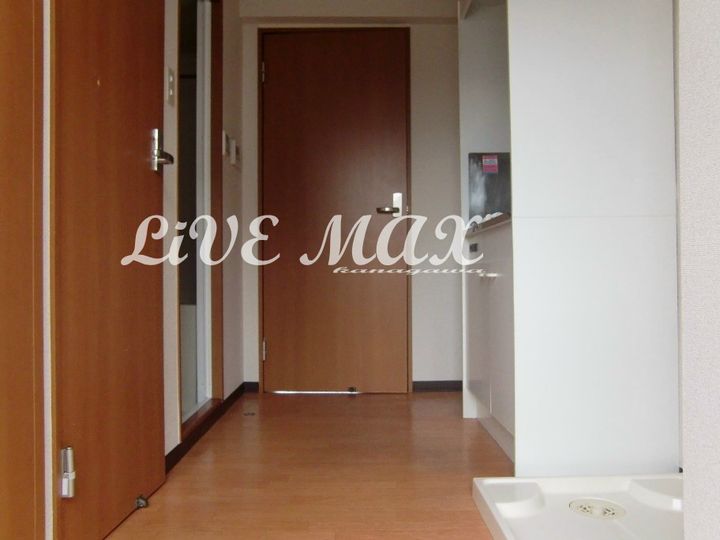 神奈川県横浜市中区日ノ出町1(マンション)の賃貸物件の玄関