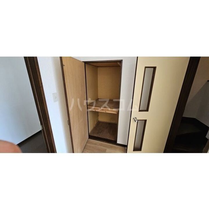 クレセントハウスの内装