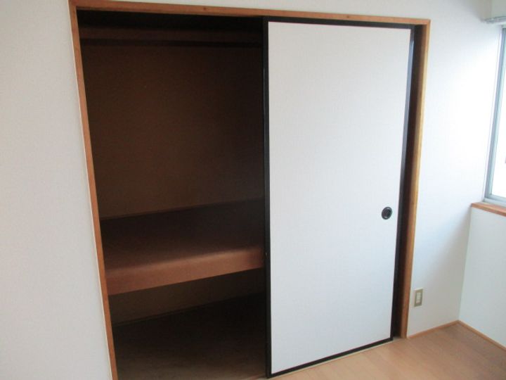 エステートピアさいの内装