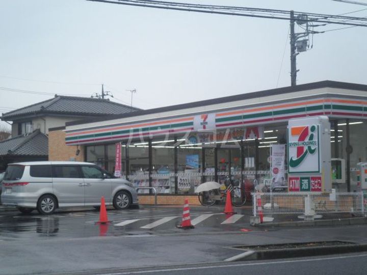 秀栄レジデンスIIの周辺