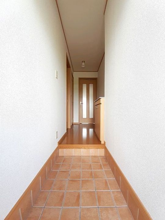 ブルートレイン篠原 Aの玄関