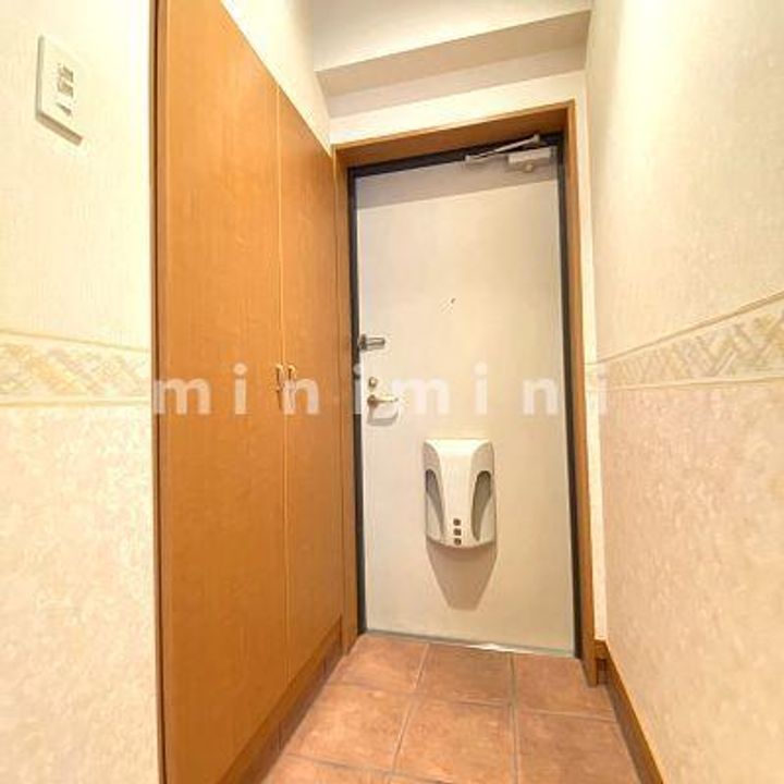 熊本県熊本市東区長嶺東5(マンション)の賃貸物件の玄関