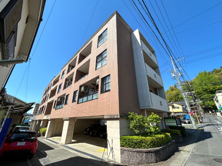 センジュの外観