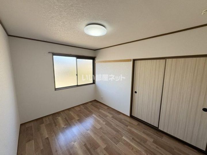 クレール皆春 A棟の内装