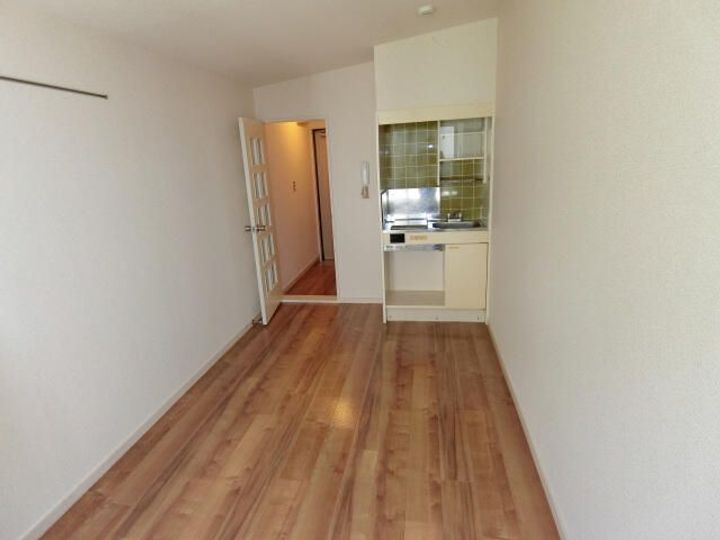 神奈川県横浜市港南区日野南3(アパート)の賃貸物件の居間