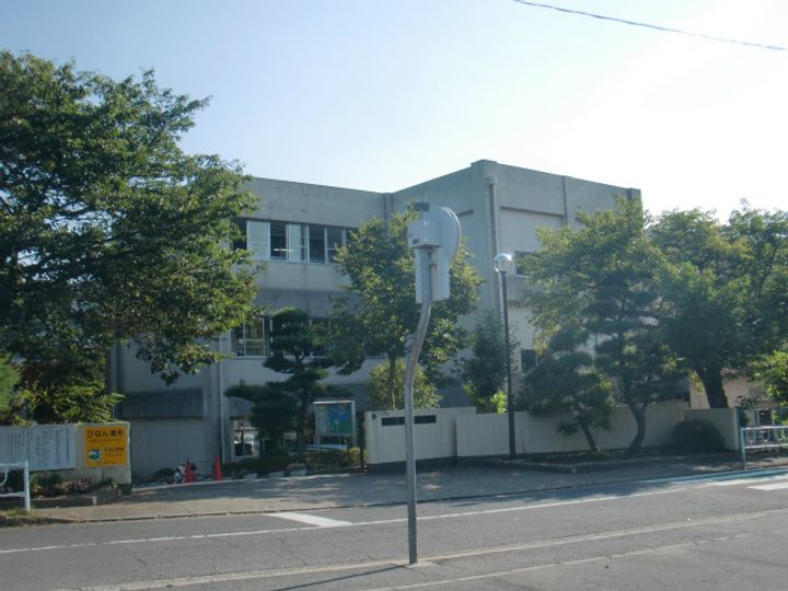 フォーライフ元吉田の周辺