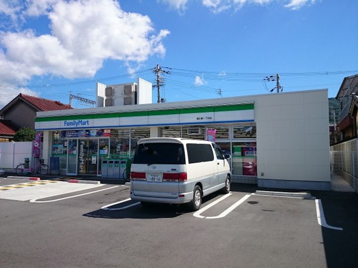 ツインコートいたくらの周辺