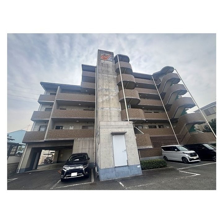 リヴァーウィンドの外観