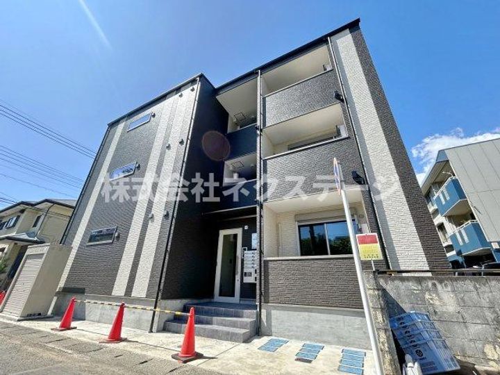 ジーメゾン東成瀬イーストの外観