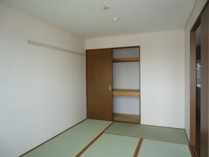 ティーワイケイの内装